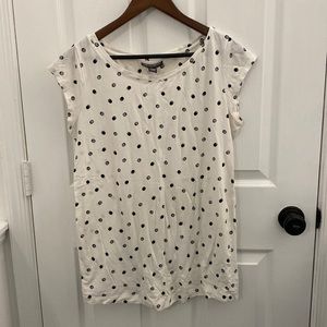 Pea in the Pod maternity tee